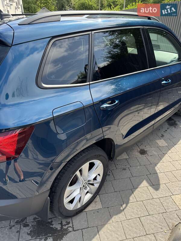 Позашляховик / Кросовер Skoda Karoq 2022 в Ужгороді