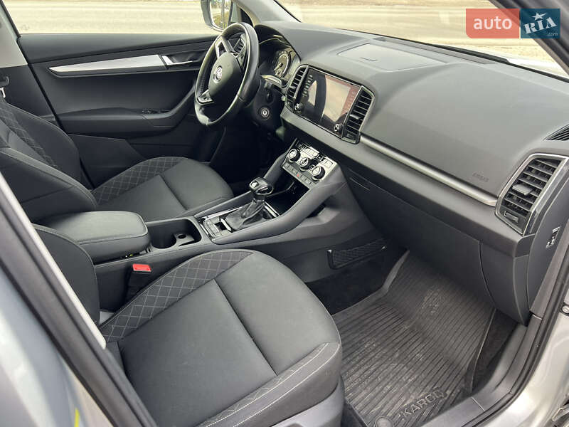 Внедорожник / Кроссовер Skoda Karoq 2019 в Киеве