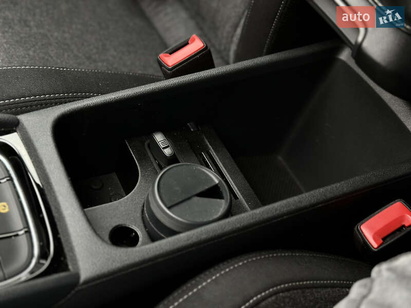 Внедорожник / Кроссовер Skoda Karoq 2021 в Мукачево