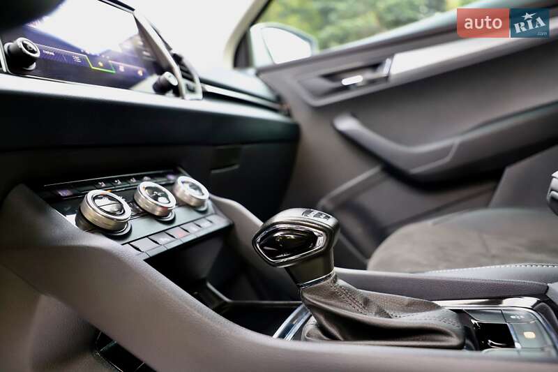 Позашляховик / Кросовер Skoda Karoq 2022 в Дрогобичі