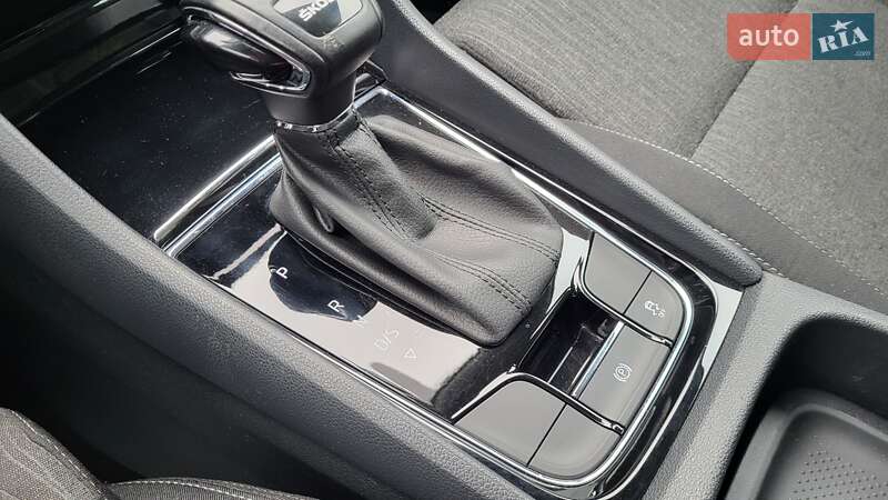 Позашляховик / Кросовер Skoda Karoq 2020 в Києві