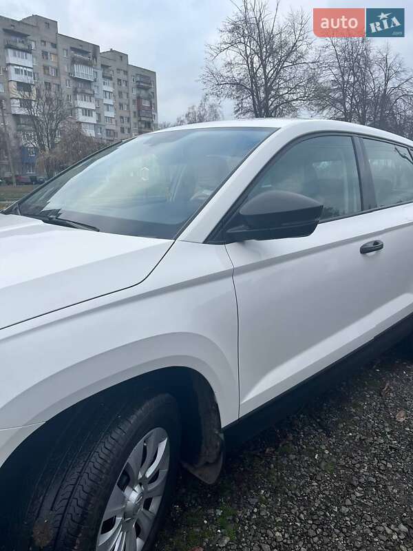 Внедорожник / Кроссовер Skoda Karoq 2021 в Лозовой