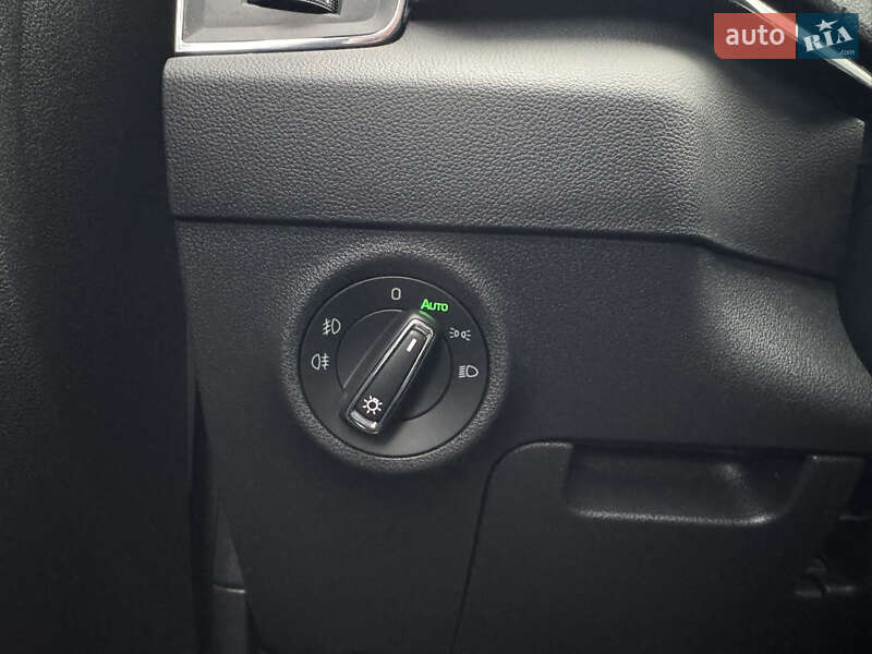 Позашляховик / Кросовер Skoda Karoq 2020 в Дніпрі