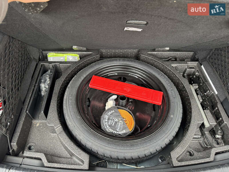 Внедорожник / Кроссовер Skoda Karoq 2020 в Полтаве