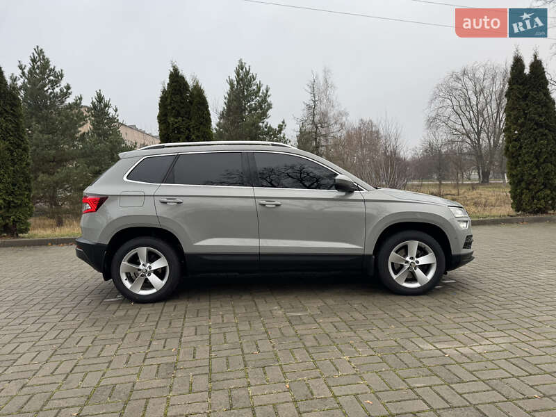 Внедорожник / Кроссовер Skoda Karoq 2018 в Киеве