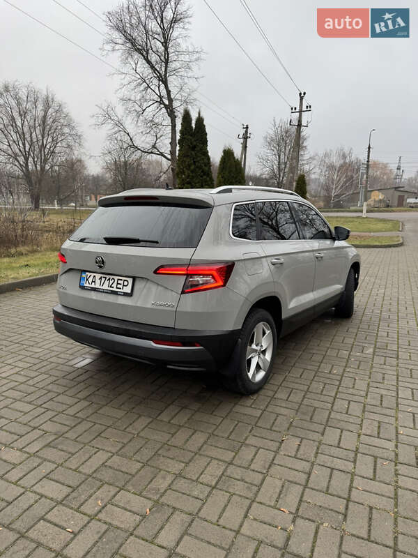 Внедорожник / Кроссовер Skoda Karoq 2018 в Киеве