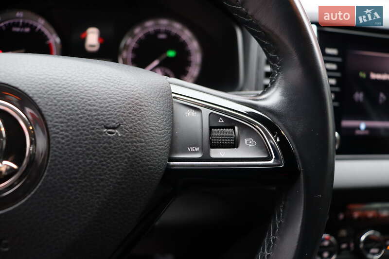 Позашляховик / Кросовер Skoda Karoq 2018 в Львові