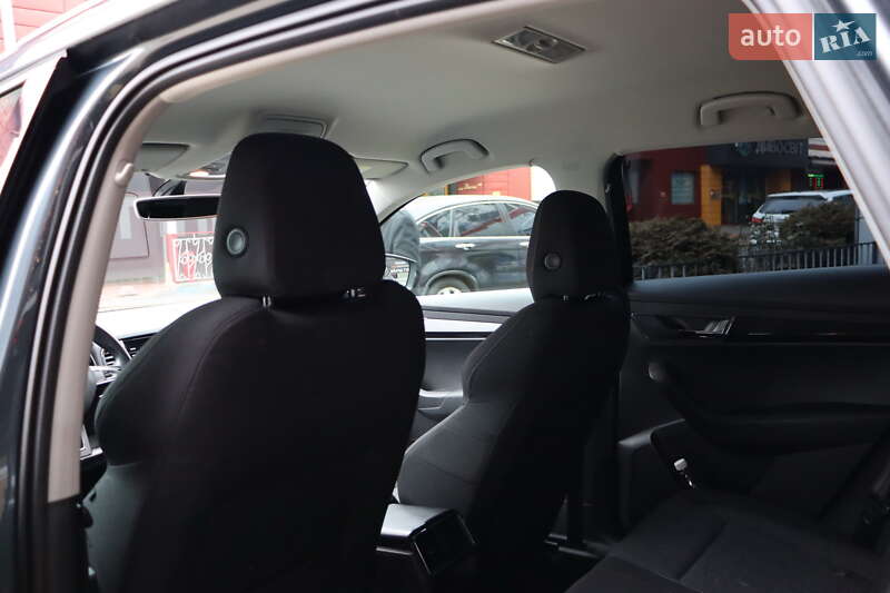 Позашляховик / Кросовер Skoda Karoq 2018 в Львові