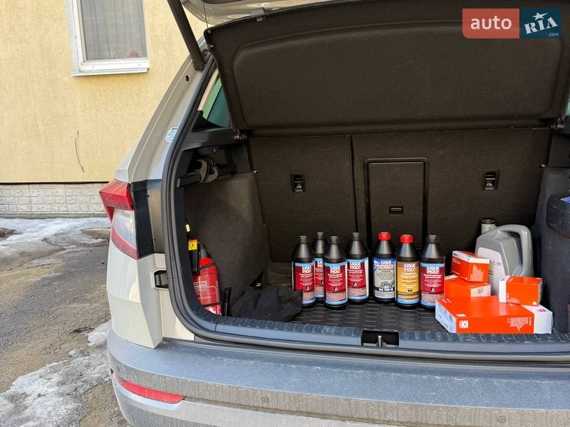 Внедорожник / Кроссовер Skoda Karoq 2018 в Киеве