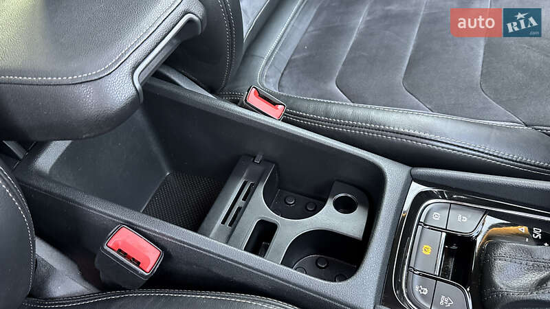 Позашляховик / Кросовер Skoda Kodiaq Scout 2018 в Сваляві