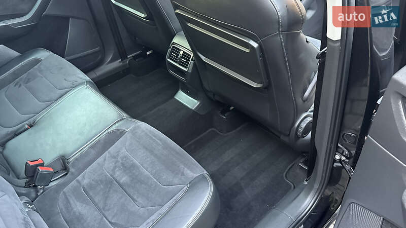 Позашляховик / Кросовер Skoda Kodiaq Scout 2018 в Сваляві