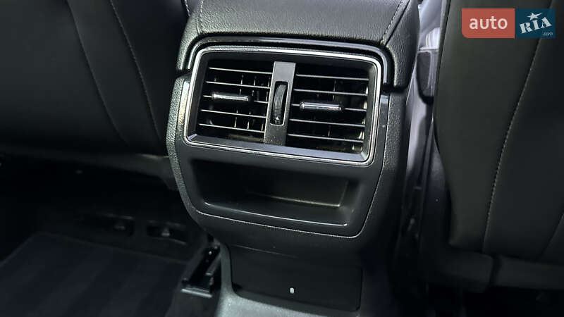 Позашляховик / Кросовер Skoda Kodiaq Scout 2018 в Сваляві