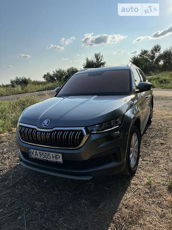 Позашляховик / Кросовер Skoda Kodiaq 2022 в Дніпрі