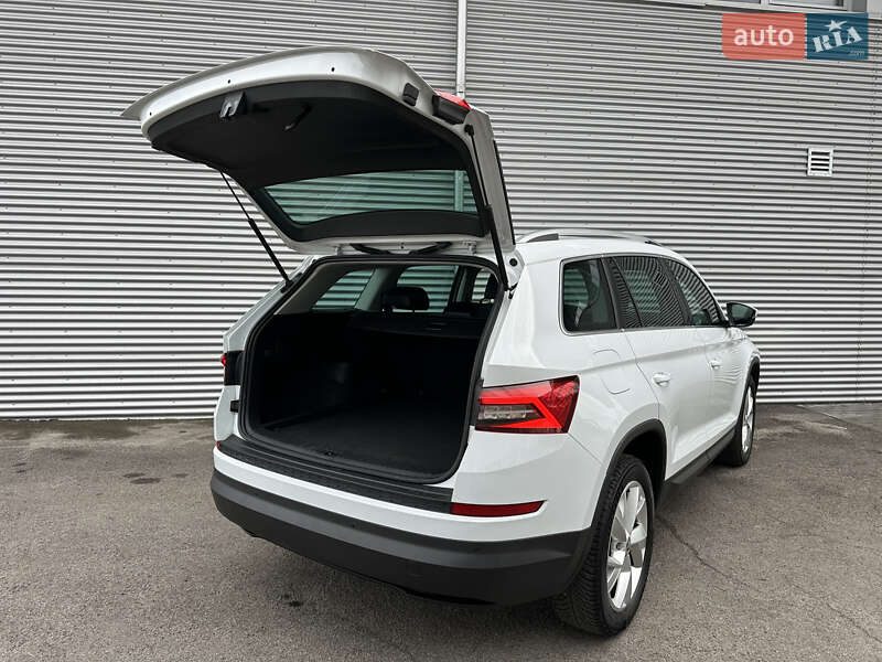 Внедорожник / Кроссовер Skoda Kodiaq 2021 в Ровно