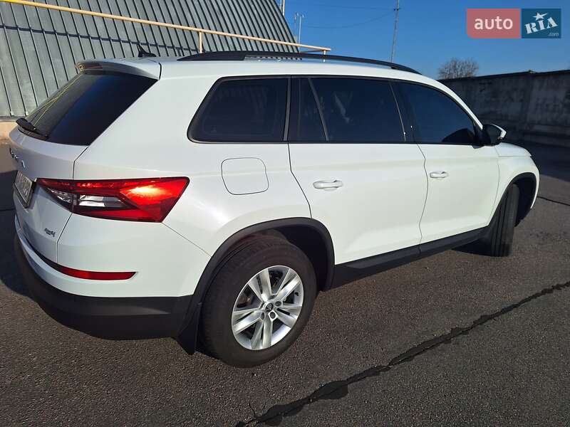 Внедорожник / Кроссовер Skoda Kodiaq 2020 в Киеве