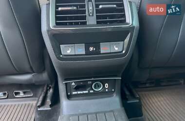 Внедорожник / Кроссовер Skoda Kodiaq 2021 в 