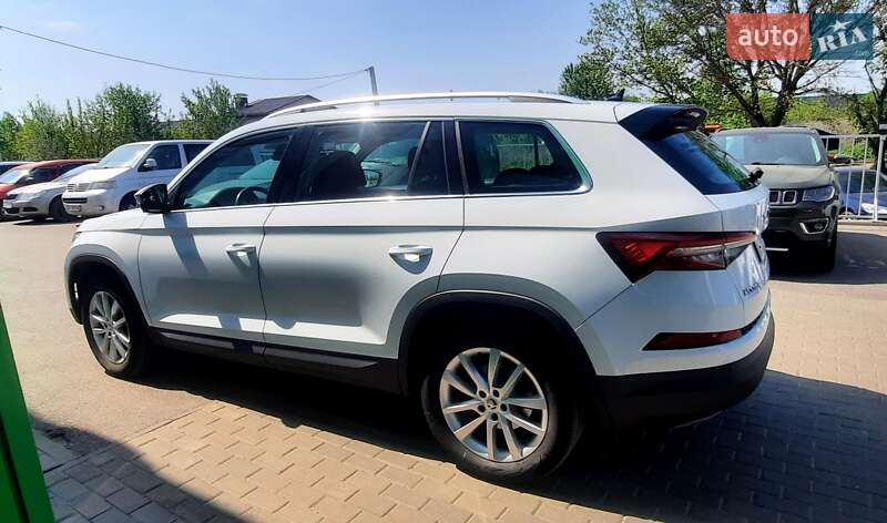 Внедорожник / Кроссовер Skoda Kodiaq 2021 в 