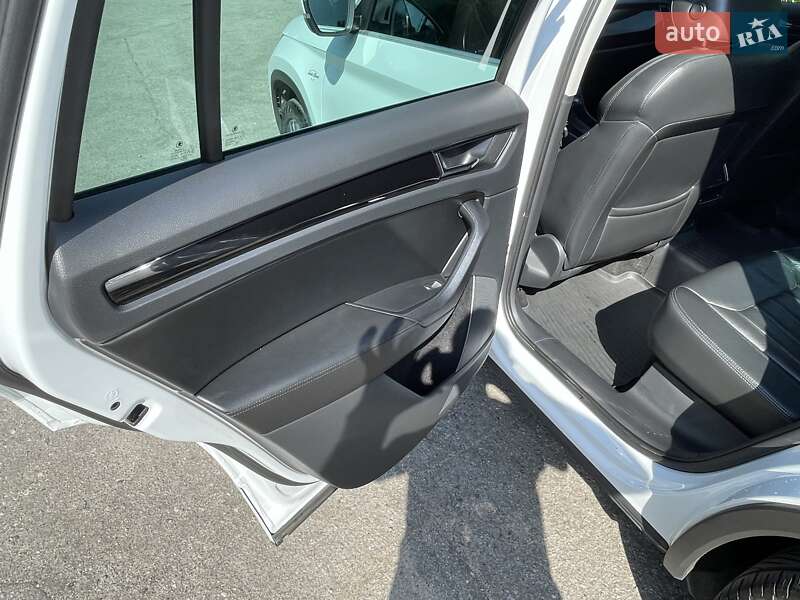 Позашляховик / Кросовер Skoda Kodiaq 2021 в Дніпрі