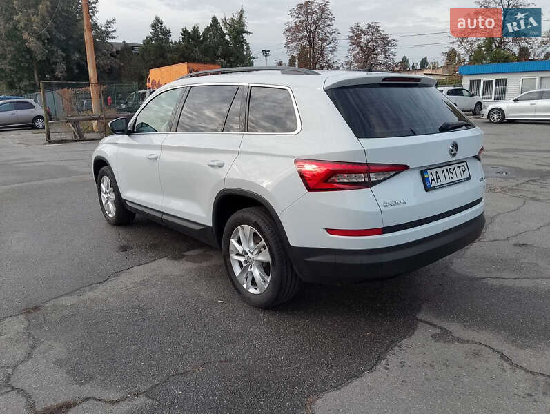 Позашляховик / Кросовер Skoda Kodiaq 2018 в Києві фото 5 Позашляховик / Кросовер Skoda Kodiaq 2018 в Києві