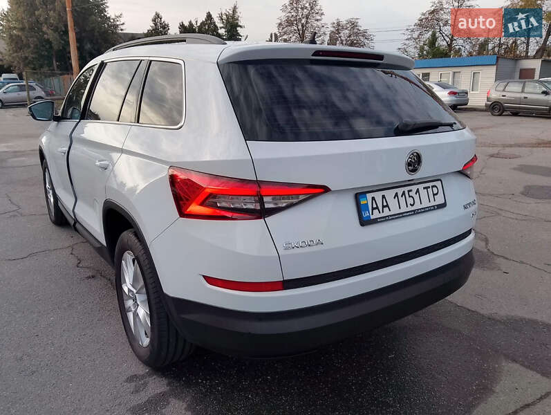 Позашляховик / Кросовер Skoda Kodiaq 2018 в Києві фото 10 Позашляховик / Кросовер Skoda Kodiaq 2018 в Києві