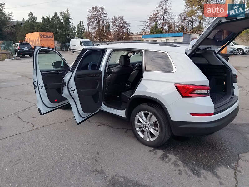Позашляховик / Кросовер Skoda Kodiaq 2018 в Києві фото 15 Позашляховик / Кросовер Skoda Kodiaq 2018 в Києві