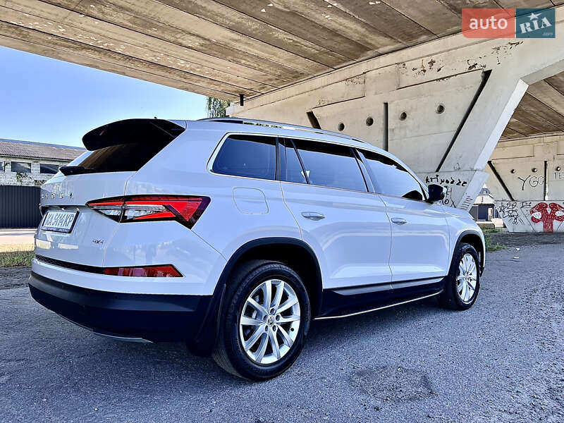 Позашляховик / Кросовер Skoda Kodiaq 2023 в Києві