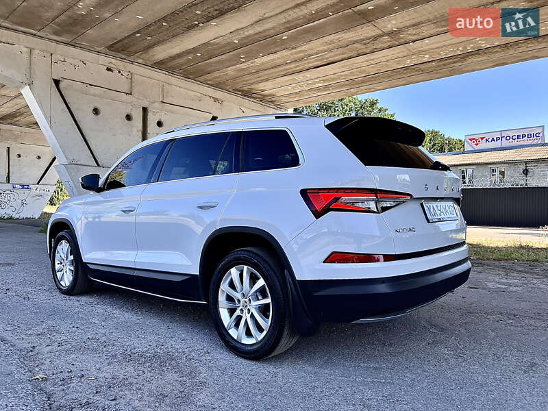 Внедорожник / Кроссовер Skoda Kodiaq 2023 в Киеве