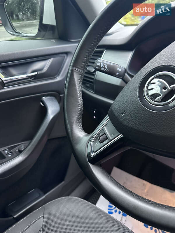 Позашляховик / Кросовер Skoda Kodiaq 2019 в Києві фото 27 Позашляховик / Кросовер Skoda Kodiaq 2019 в Києві