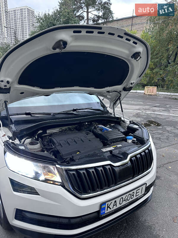 Позашляховик / Кросовер Skoda Kodiaq 2019 в Києві фото 32 Позашляховик / Кросовер Skoda Kodiaq 2019 в Києві