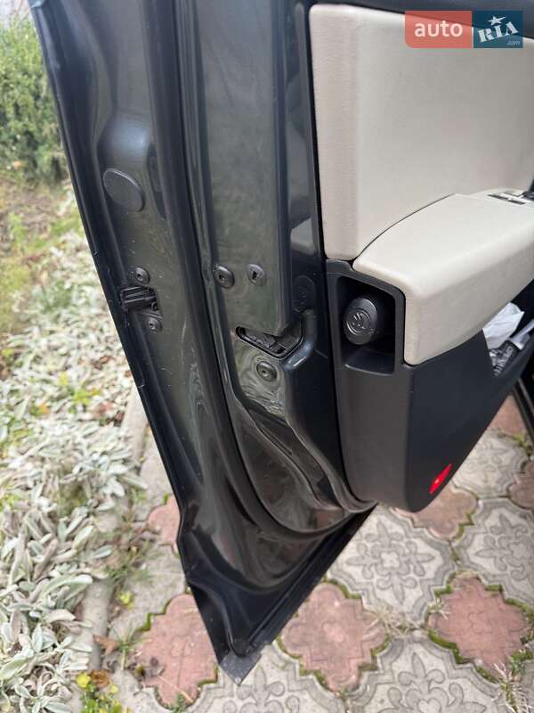 Позашляховик / Кросовер Skoda Kodiaq 2017 в Києві фото 18 Позашляховик / Кросовер Skoda Kodiaq 2017 в Києві