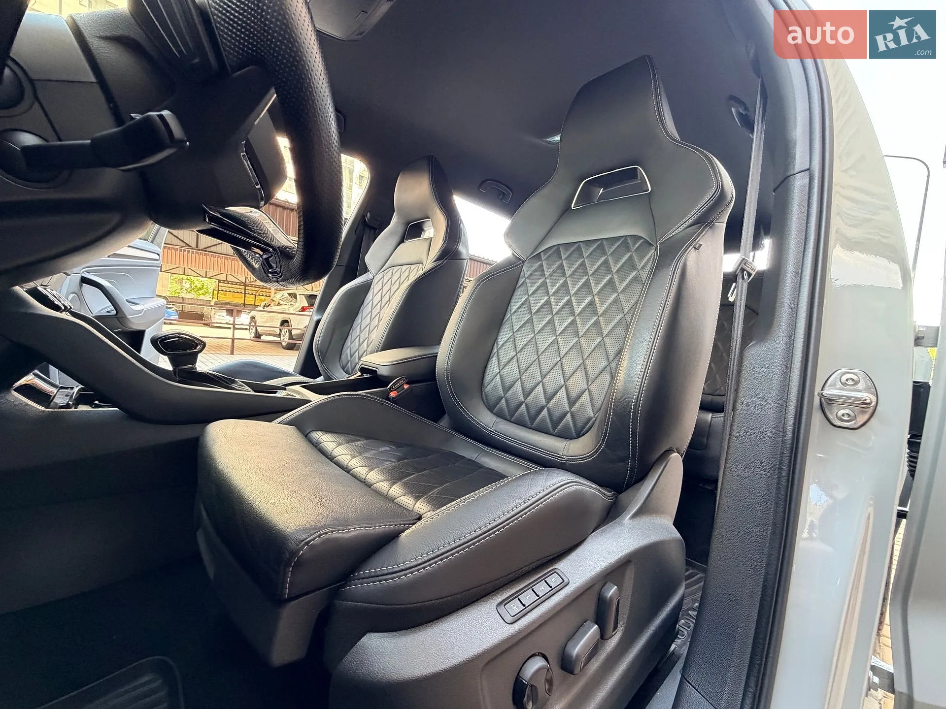 Skoda Kodiaq 2024 VIN TMBLN6NS6RB400996 фото оголошення 16 з 93