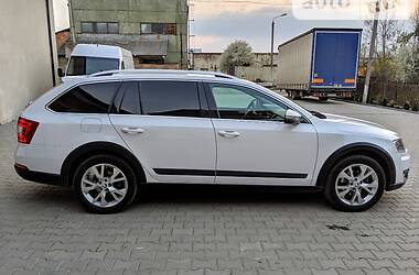 Универсал Skoda Octavia Scout 2014 в Черновцах