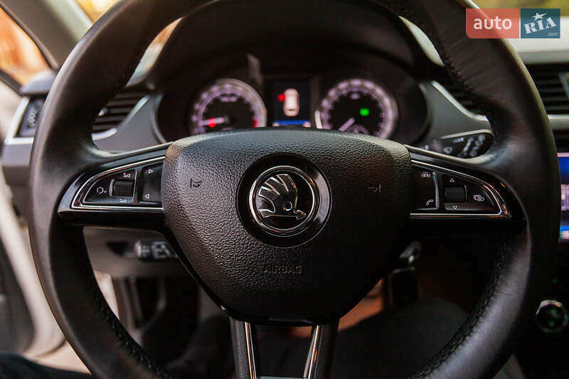 Универсал Skoda Octavia Scout 2017 в Львове