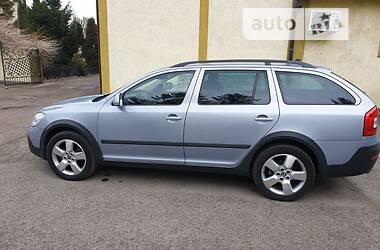 Универсал Skoda Octavia Scout 2011 в Черновцах