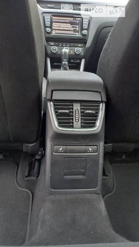 Универсал Skoda Octavia Scout 2016 в Каменец-Подольском