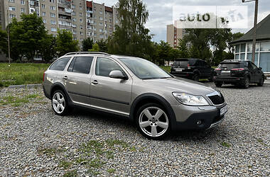 Универсал Skoda Octavia Scout 2010 в 