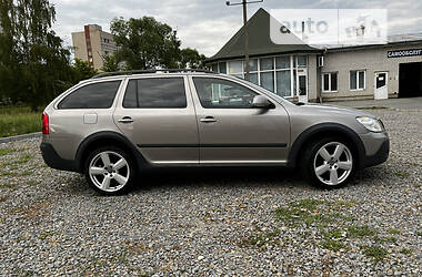 Универсал Skoda Octavia Scout 2010 в 