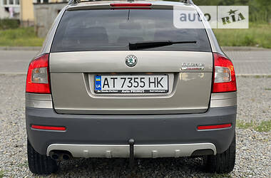 Универсал Skoda Octavia Scout 2010 в 