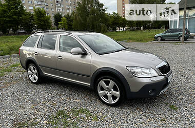 Универсал Skoda Octavia Scout 2010 в 