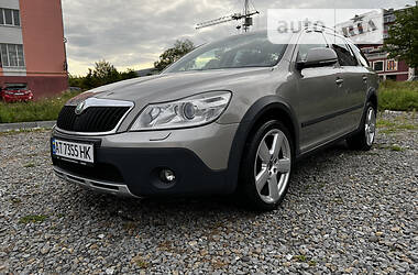 Универсал Skoda Octavia Scout 2010 в 