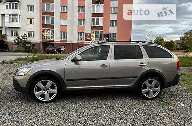 Универсал Skoda Octavia Scout 2010 в 