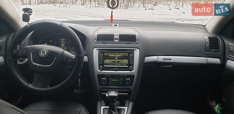 Универсал Skoda Octavia Scout 2011 в Бучаче
