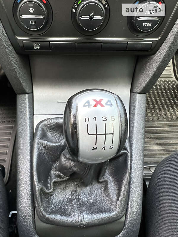 Універсал Skoda Octavia Scout 2008 в Чернівцях