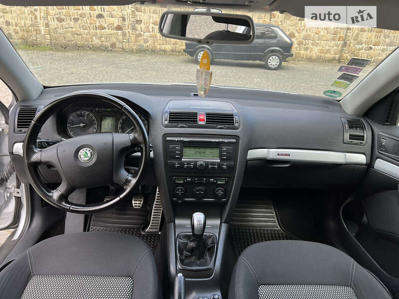 Універсал Skoda Octavia Scout 2008 в Чернівцях