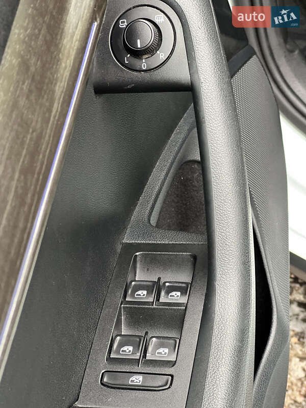 Универсал Skoda Octavia Scout 2019 в Ковеле