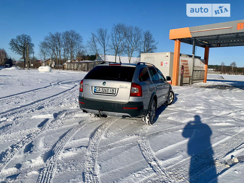 Универсал Skoda Octavia Scout 2009 в Черкассах