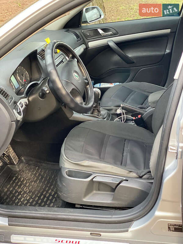 Универсал Skoda Octavia Scout 2007 в Обухове