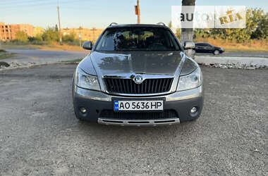 Універсал Skoda Octavia Scout 2012 в Чернівцях