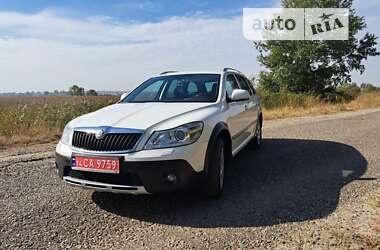 Універсал Skoda Octavia Scout 2010 в Харкові