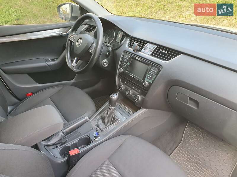 Универсал Skoda Octavia Scout 2015 в Киеве